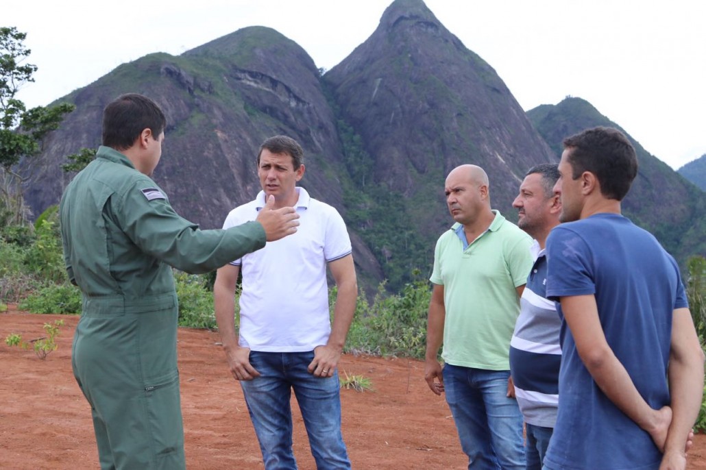 Helicóptero da PM vai ajudar no transporte de materiais para reforma do Cruzeiro