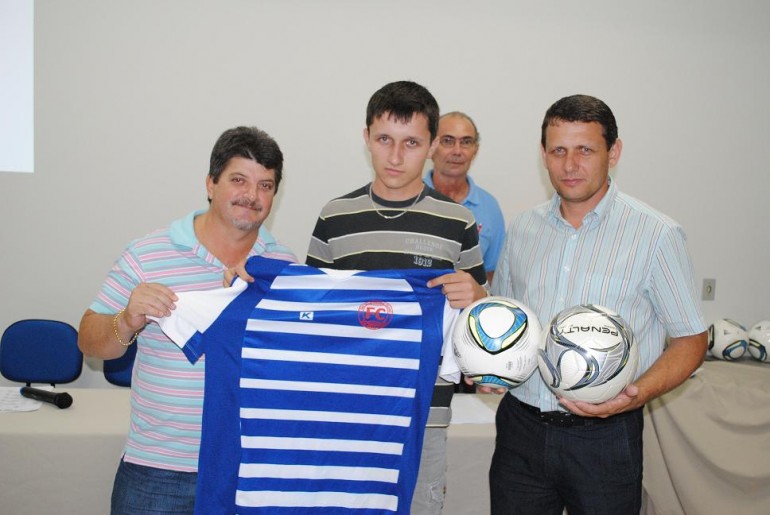 Começa em Marilândia a XXI Taça Cidade De Futebol Amador  