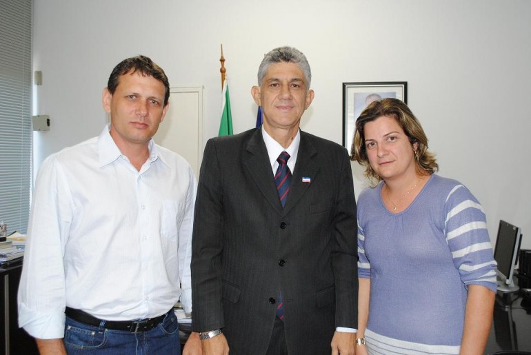 Prefeito de Marilândia se reúne com Secretário Estadual de Saúde em busca de melhorias para o município 