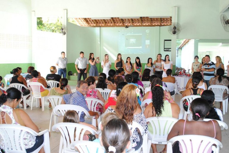 CRAS de Marilândia prepara dia de beleza para comemorar o dia Internacional da Mulher 