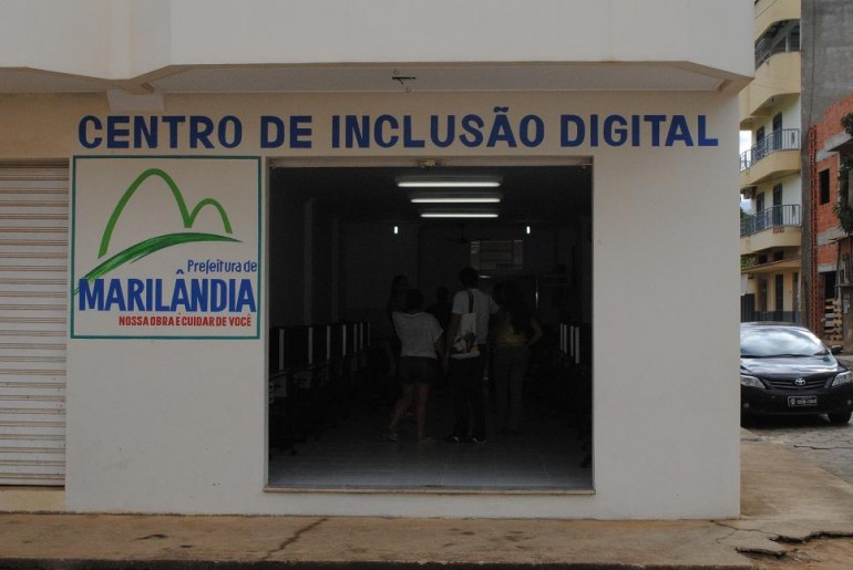 Centro de Inclusão Digital oferece cursos à população marilandense 